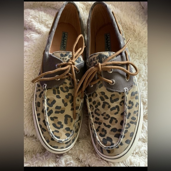 BRAND NEW SPERRY LEOPARD TAN BISCAYNE 2 EYE. GORGEOUS❣️SIZE 11M - Picture 1 of 7